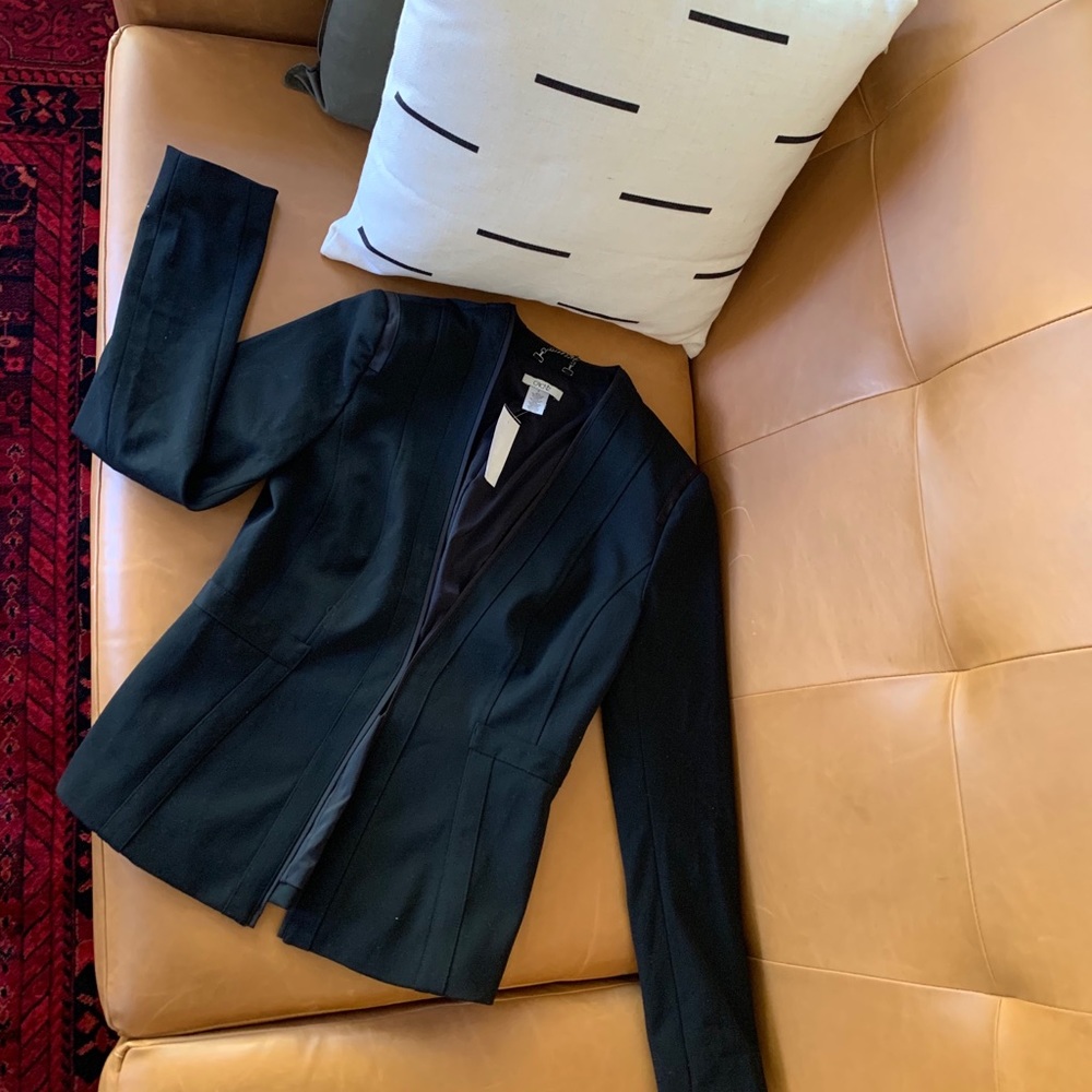 Caché Work Blazer